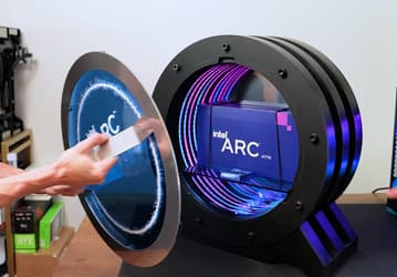 Intel выпустила видеокарты Arc и сразу о них забыла? Адаптеров практически нет в продаже ни в США, ни в Европе, а имеющиеся переоценены