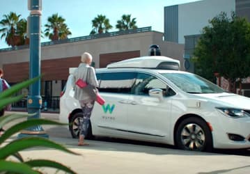 Беспилотных машин в США станет больше. Waymo получила разрешение на использование таких авто в новом большом регионе
