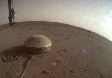 «Моя энергия на исходе», — зонд NASA InSight прислал своё последнее фото с Марса