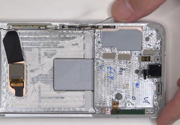 Известный инсайдер не рекомендует покупать Samsung Galaxy S23. Всё дело в системе охлаждения однокристальной системы