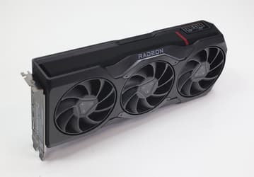 Radeon RX 7900 XT и XTX в сравнении с GeForce RTX 4080. Появились фотографии с распаковкой новинок AMD