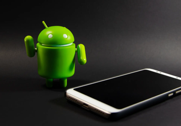 «Коммерсантъ»: в России создадут мобильную операционную систему на базе Android