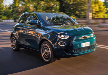 В России начали продавать Fiat 500