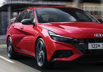 В России начали продавать новый Hyundai Avante (Elantra). Дилер также предлагает Hyundai Grandeur