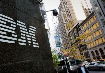 IBM прекращает работу в России и сотрудничество с российскими оборонными предприятиями