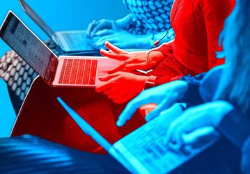 Россию отключат от мирового Интернета? Минцифры РФ опровергает слухи