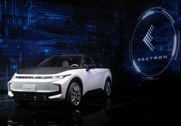 7-местный электрический кроссовер Foxconn Foxtron Model C с разгоном до 100 км/ч за 3,8 с поступит в продажу в четвёртом квартале текущего года