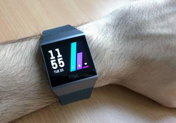 Fitbit отзывает часы Ionic из-за риска перегрева и получения ожогов