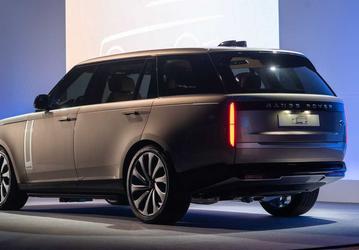 Jaguar Land Rover приостановил поставки автомобилей в Россию
