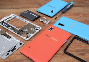 Этот смартфон получил Android 10, хотя вышел семь лет назад с Android 5.0. Fairphone 2 получил обновление, став уникальным явлением на рынке