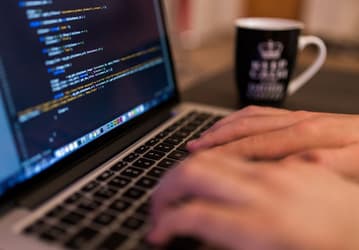 Минцифры и Банк России упростят выход IT-компаний на Московскую биржу