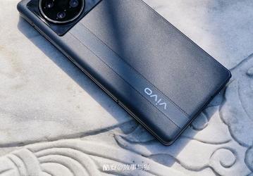Первый складной смартфон Vivo стал хитом: его заказали 340 000 человек ещё до анонса