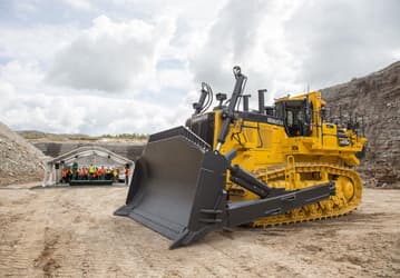 Komatsu остановила производство техники на заводе в Ярославле и поставки в Россию
