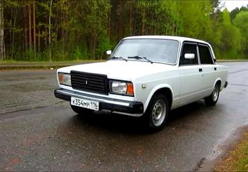 В России почти 13 млн автомобилей Lada: 9 млн в возрасте старше 11 лет. Названы самые популярные модели 