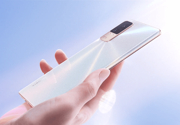 Самый красивый телефон Xiaomi сразу стал хитом: тонкий и лёгкий Xiaomi Civi 1S заказали десятки тысяч человек за несколько часов