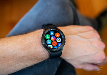 Владельцев Samsung Galaxy Watch4 и Watch4 Classic обманули: обещанная поддержка Google Assistant так и не добавлена