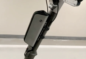 Segway выпустила колонку Ninebot Engine Speaker, которая добавляет электросамокату рёв мощного двигателя
