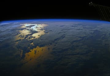 Новая отечественная система позволит России вести непрерывную детальную фото- и видеосъёмку событий на Земле в сверхвысоком разрешении