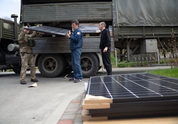 Системы Tesla обеспечат электричеством больницы Ирпеня и Бородянки