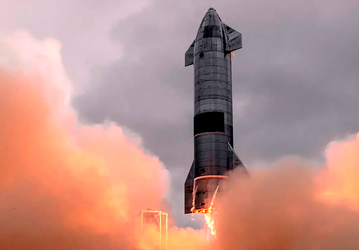 Орбитальный запуск гигантской ракеты Starship сорвался. Она полетит не раньше июня