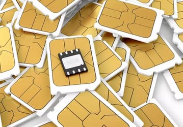 Google может позволить создавать смартфоны без физических карт SIM. В модуль eSIM можно будет прописывать два номера телефона