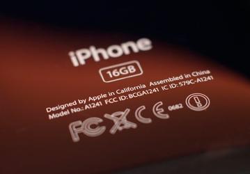 The Wall Street Journal: Apple хочет, чтобы больше комплектующих для iPhone и MacBook производилось за пределами Китая