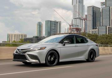 Десятки тысяч человек не получат свои автомобили Toyota. Компания не смогла произвести запланированное количество машин