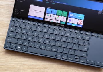 Первый в мире ноутбук с таким экраном. Asus представила ZenBook Pro Duo 14 OLED