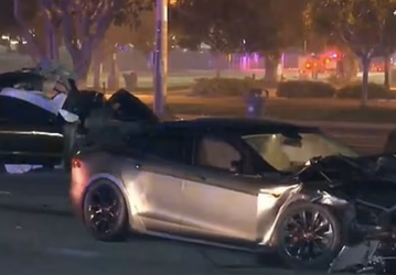 Автопилот Tesla стал причиной аварии, водитель обвиняется в убийстве