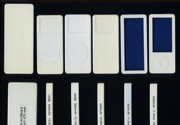 За 15 лет до iPhone X. Появились изображения макетов iPod Nano, один из которых уже тогда имел безрамочный дизайн