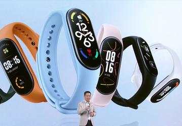 Экран AMOLED 1,62 дюйма, 120 режимов тренировок, водозащита, датчики ЧСС и SpO2, NFC за 42 доллара. Представлены фитнес-браслеты Mi Band 7 и Mi Band 7 NFC