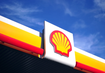 «Лукойл» купил сеть заправок Shell