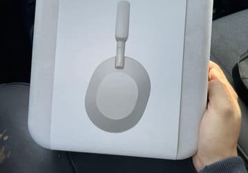 Новое поколение бестселлера Sony. Живые фотографии WH-1000XM5 подтверждают новый дизайн и некоторые характеристики