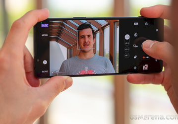 Представлен смартфон Sony Xperia 1 IV с непрерывным оптическим зумом и увеличенной батареей