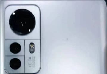 Xiaomi 12s с камерой Leica засветился на фото вживую