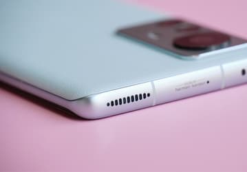 Дорогой флагман Xiaomi 12 Pro — практически худший смартфон по автономности в рейтинге DxOMark