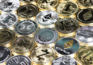 Биткойн просел ещё сильнее, вместе с ним падают и другие криптовалюты