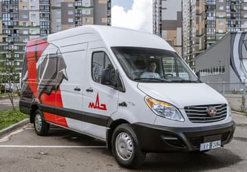 МАЗ представил в России микроавтобусы на замену «ГАЗели». Это китайские JAC Sunray, которые, возможно, будут собирать и в России вместо Ford Transit