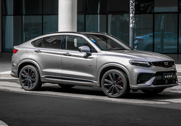 Geely объявила скидки в России до 300 000 рублей
