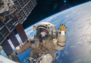 Российский космонавт задержится на МКС из-за космонавта из Белоруссии
