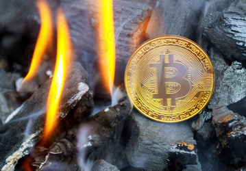 Биткойн в огне: Binance приостановила вывод средств на фоне обрушения главной криптовалюты