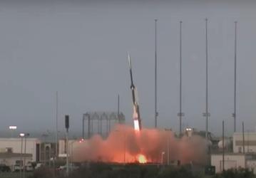 Впервые за 50 лет NASA запустило ракету не с американского космодрома. Пуск первой из трёх 13-метровых научных ракет состоялся в Австралии