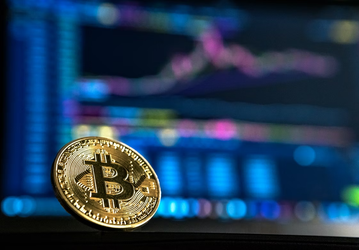 Новое обрушение Bitcoin. Курс обвалился ниже 30 000 долларов