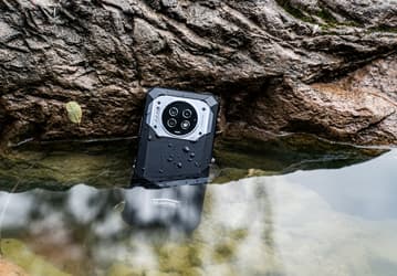 Аккумулятор 21 000 мА•ч в смартфоне. Неубиваемый долгожитель Oukitel WP19 прибывает в Россию, объявлены цены и сроки