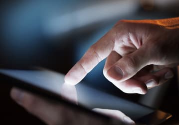 Ростех представил систему управления доступом со смартфона SmartAirKey. Она открывает замки с расстояния 30 метров и не нуждается в Интернет-доступе