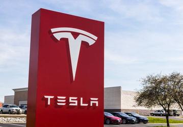The Wall Street Journal: Tesla закроет один из своих офисов в Калифорнии и уволит 200 сотрудников, работавших над улучшением автопилота