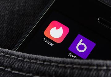 «Эта аудитория буквально растворилась в воздухе». Россияне ушли из Badoo и Tinder и не переключились на российские приложения