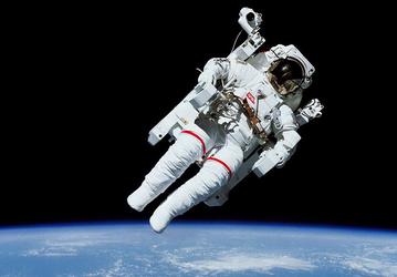 Axiom Space и Collins Aerospace разработают для астронавтов NASA новые скафандры, которые будут использоваться на МКС и при высадке на Луну