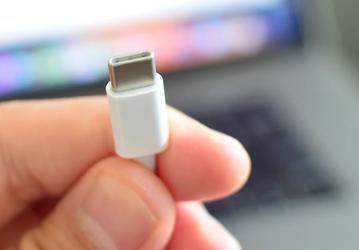 По примеру Европы: сенаторы США предложили перейти на USB-C в качестве универсального стандарта зарядки