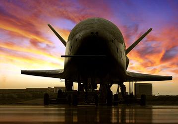 Таинственный военный беспилотник NASA побил свой рекорд нахождения в космосе. Boeing X-37B находится на орбите уже более 780 дней
